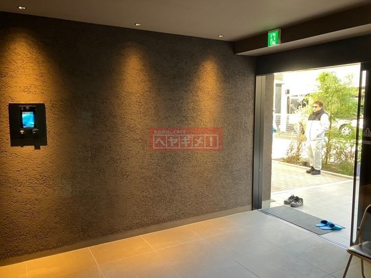 エントランス　エントランス