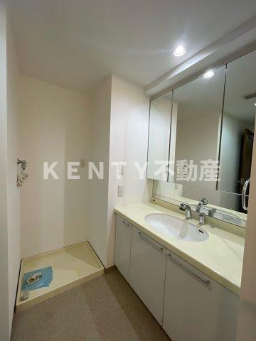 洗面設備　使いやすい洗面所です