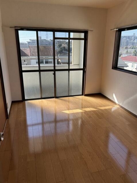 居室・リビング　反転タイプ