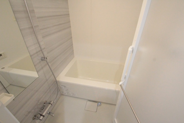 バス・シャワールーム　※別室の参考写真の為、現況優先です。