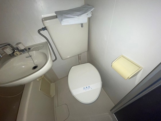 トイレ　※他号室のお写真となります