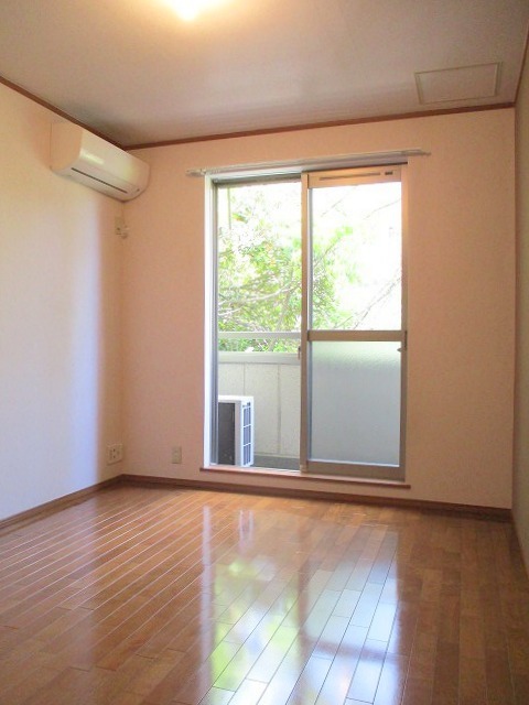 その他部屋・スペース　★洋室６帖★