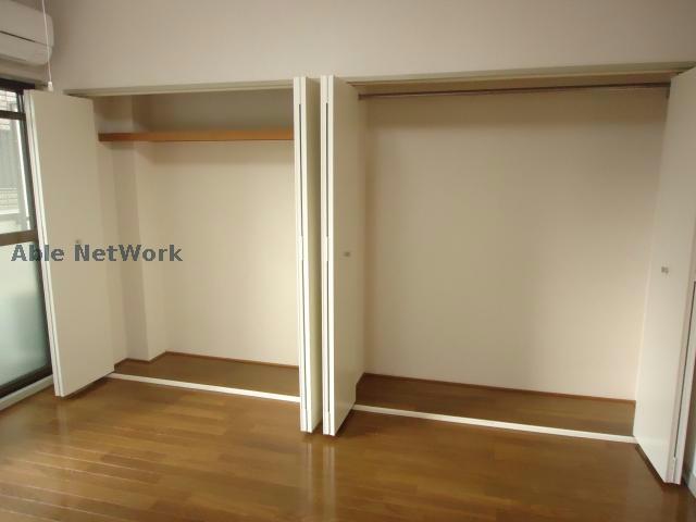 収納　※同物件別部屋の写真です。
