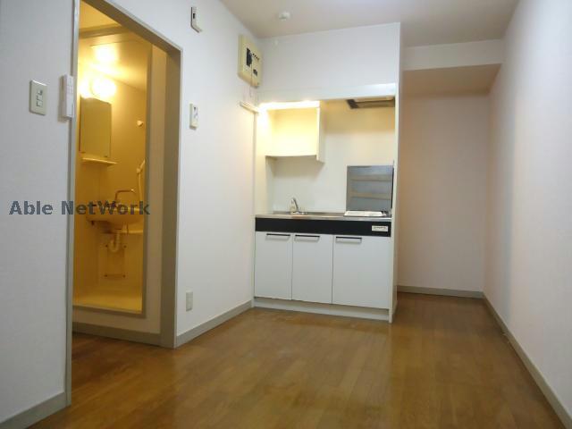 居室・リビング　※同物件別部屋の写真です。