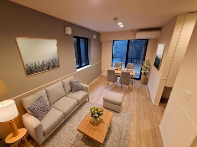 居室・リビング　「CG家具のため実際は家具が付きません」