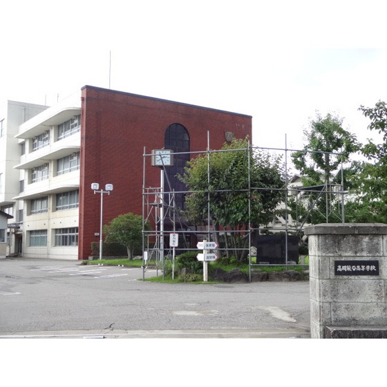 高校・高専　私立高岡龍谷高校（高校・高専）まで837m