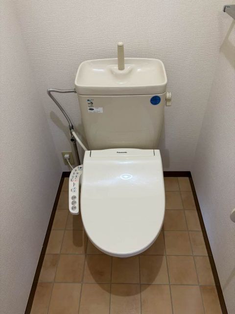 グッドライフ元町 Dのトイレ写真
