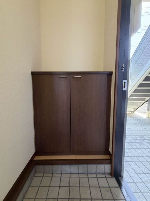 グッドライフ元町 Dの玄関写真