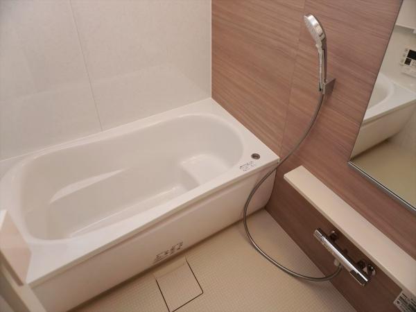 バス・シャワールーム　浴室