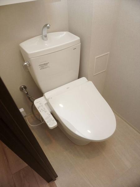 トイレ　トイレ