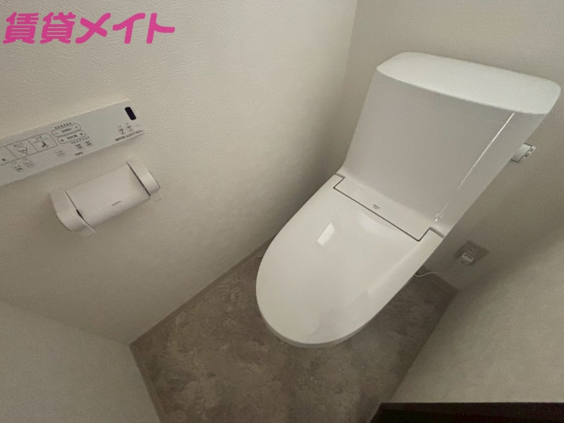 フォーブル服部のトイレ写真