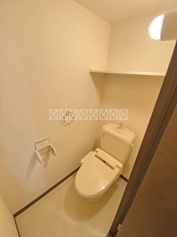 地下鉄鶴舞線 植田駅 徒歩24分 2階建 築17年のトイレ写真
