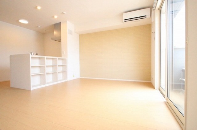 居室・リビング　１１．８ＬＤＫ