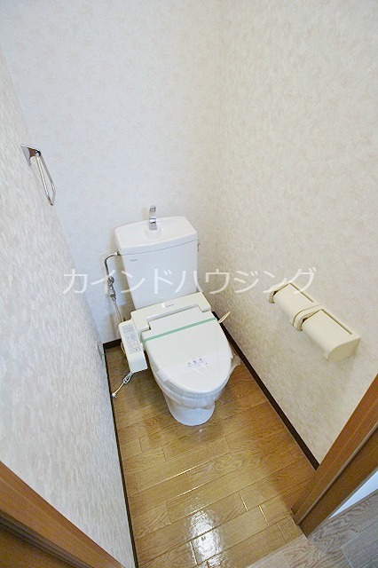 トイレ　ウォシュレット付