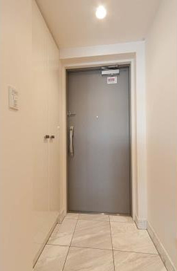 玄関　※別部屋参考写真