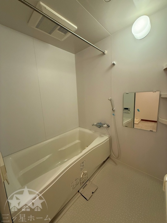 バス・シャワールーム　ゆったり過ごせるお風呂です