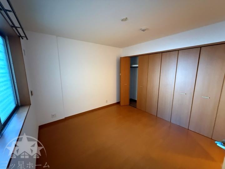 居室・リビング　コンパクトで使いやすい洋室です