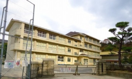 小学校　福山市立大谷台小学校（小学校）まで1102m