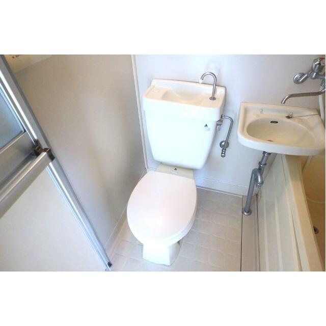 トイレ　トイレ