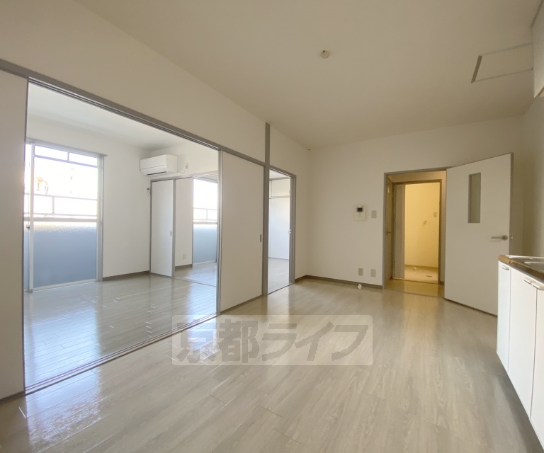 居室・リビング　開放感のあるお部屋です