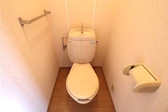 トイレ　清潔感のあるトイレです