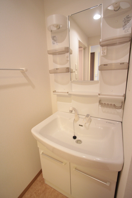 洗面設備　※別室の参考写真の為、現況優先です。