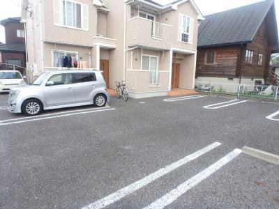 駐車場　駐車場