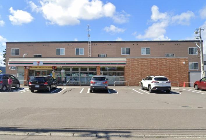 コンビニ　セブン－イレブン札幌新川２条店（コンビニ）まで346m