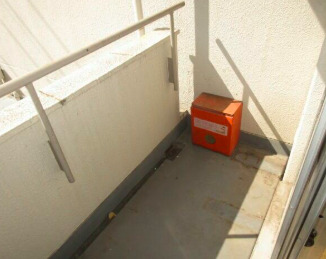 バルコニー　外からの目が気にならないバルコニーで洗濯物が干せます