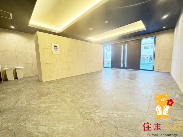 エントランス　共用部の印象も大切に