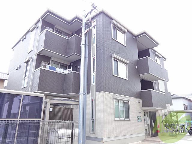 建物外観　閑静な住宅街に立地