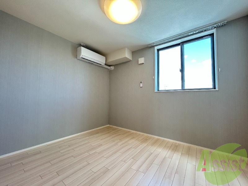 その他部屋・スペース　寝室にはこちらの洋室がちょうど良さそうです。