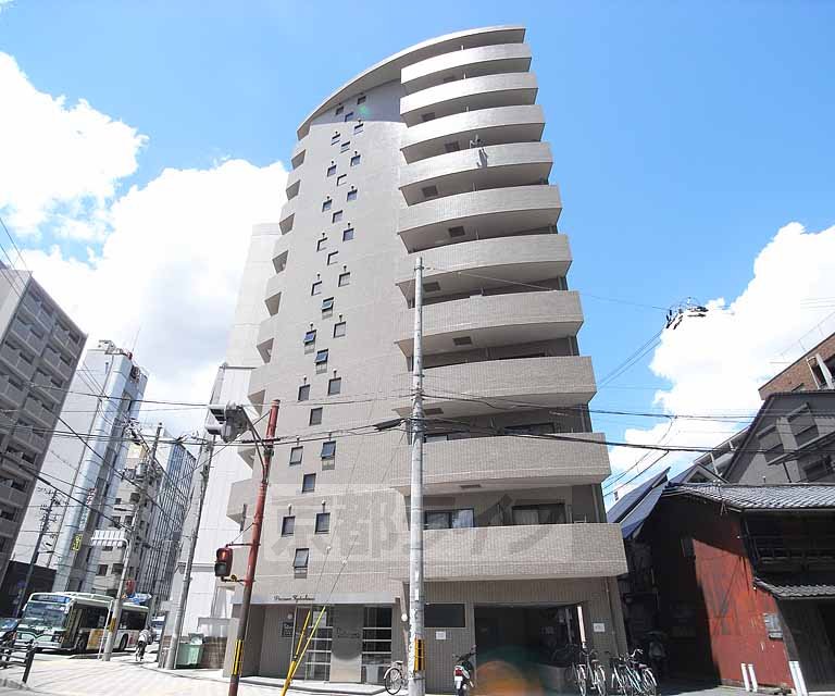 プレサンス京都駅前の外観写真