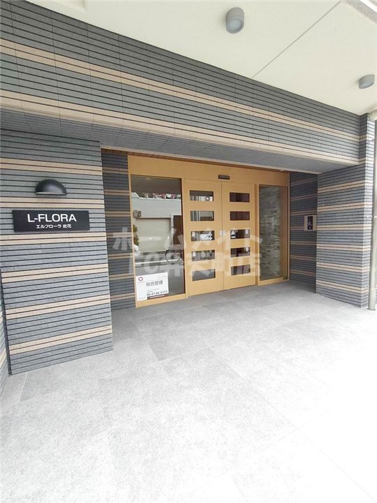 エントランス　毎日通るエントランスはこのようになっています