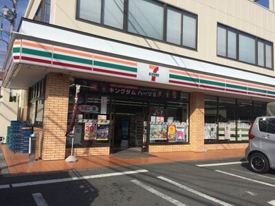 コンビニ　セブンイレブン小田原南鴨宮店（コンビニ）まで374m