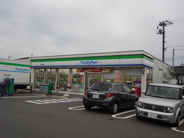 コンビニ　ファミリーマート／八幡木屋瀬店（コンビニ）まで532m