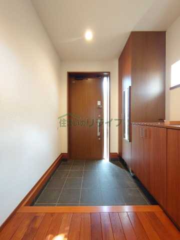 玄関　杉並区南荻窪１丁目戸建て