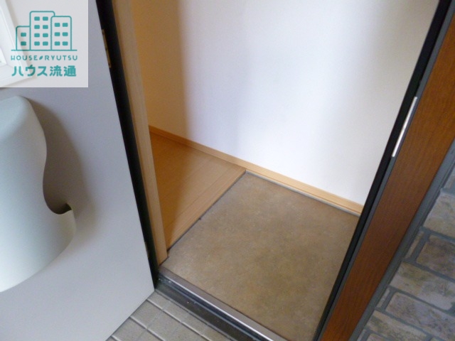 玄関　※別号室※