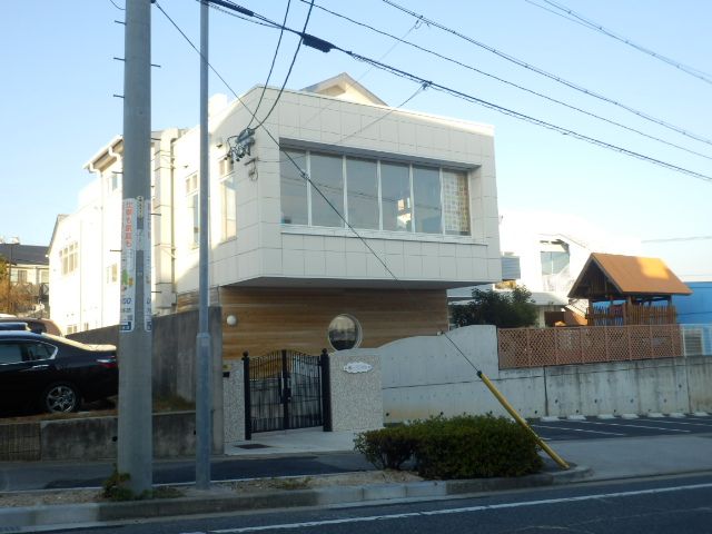 幼稚園・保育園　かえで保育園（幼稚園・保育園）まで415m
