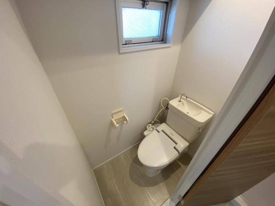 トイレ　トイレ