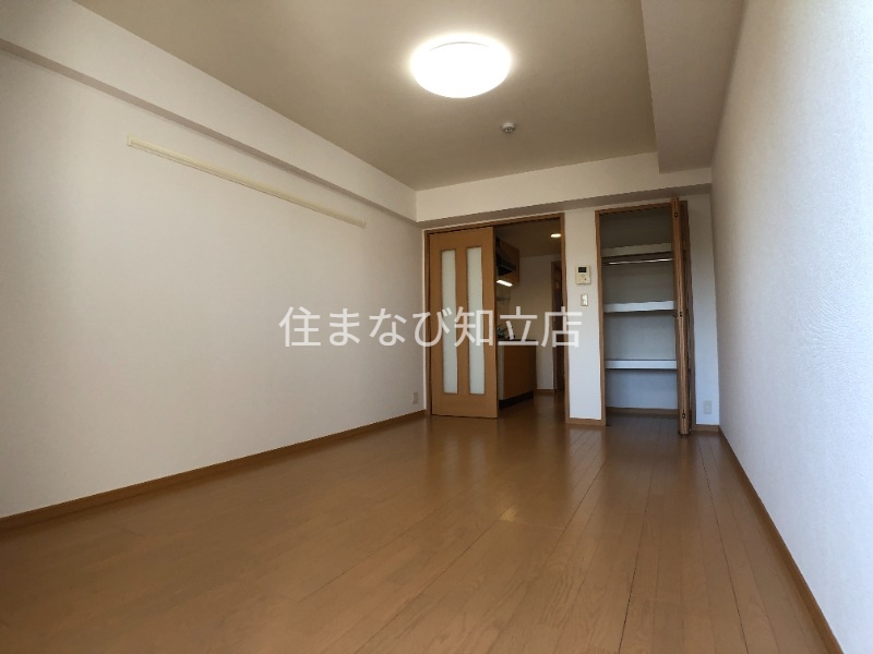 居室・リビング　別部屋写真