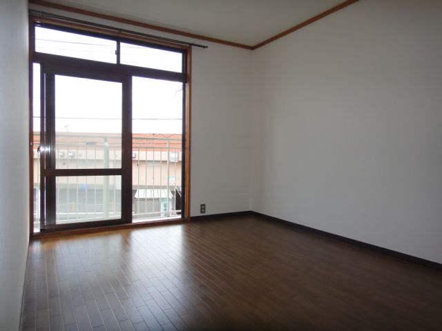 居室・リビング　洋間