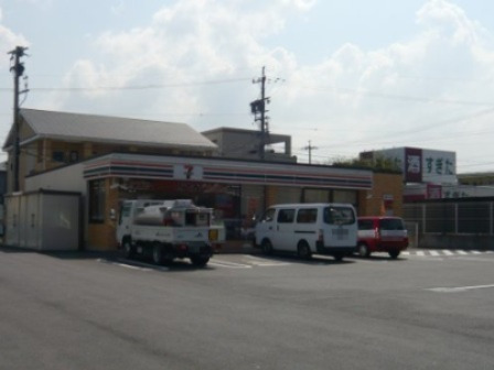 コンビニ　セブンイレブン　蓑川新町（コンビニ）まで391m