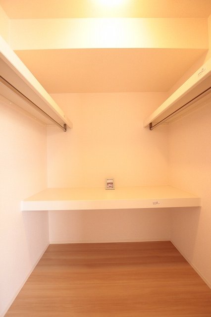 収納　同物件別号室です。