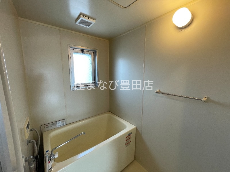 バス・シャワールーム　同型別部屋写真