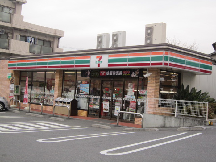 コンビニ　セブン-イレブン さいたま文蔵３丁目店（コンビニ）まで73m