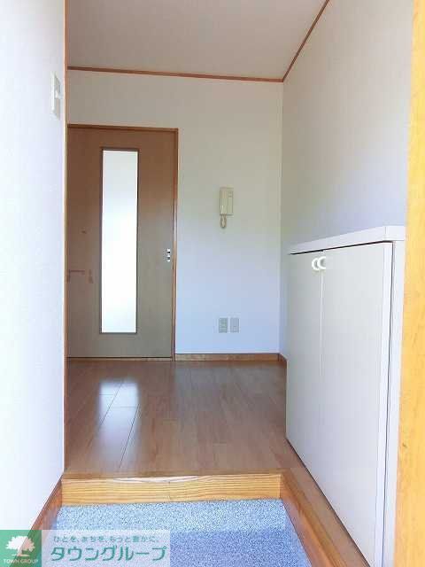 玄関　※別号室参考写真です