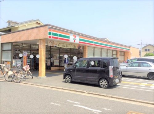 コンビニ　セブンイレブン 堺東雲東町店（コンビニ）まで202m