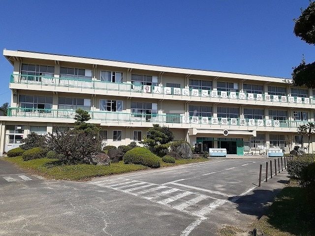 小学校　藤江小学校（小学校）まで712m