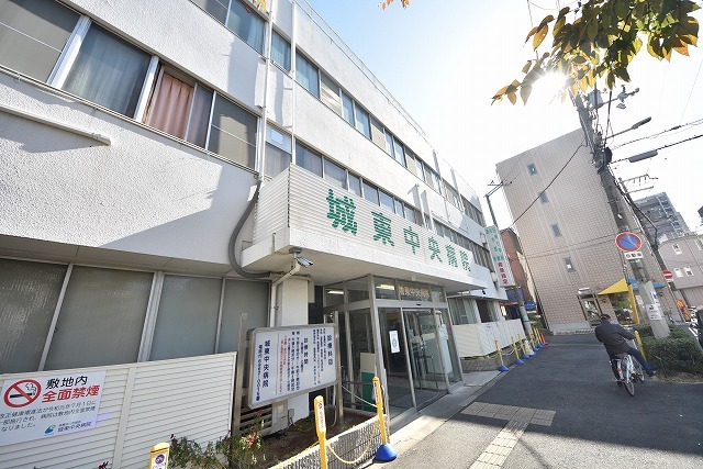 コンビニ　ファミリーマート　新喜多東（コンビニ）まで268m